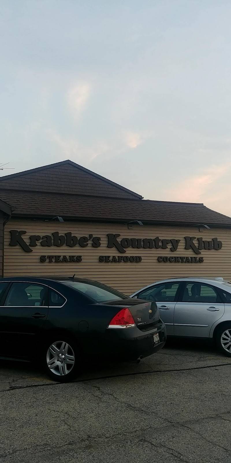 Krabbes Kountry Klub | restaurant | W2890 County Rd Ee, Seymour, WI 54165, USA | 9208332600 OR +1 920-833-2600