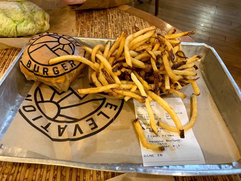 Elevation Burger | restaurant | FAIR OAKS MALL, 11750 Fair Oaks Mall, Fairfax, VA 22033, USA | 7033645154 OR +1 703-364-5154