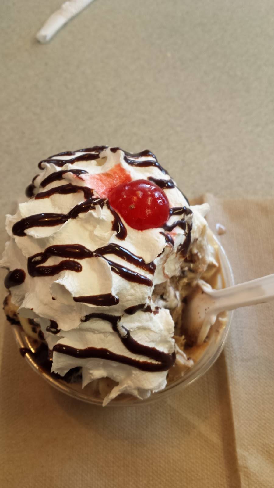 Hwy 55 Burgers Shakes & Fries | restaurant | 1217 NC-16 Business, Conover, NC 28613, USA | 8284652002 OR +1 828-465-2002