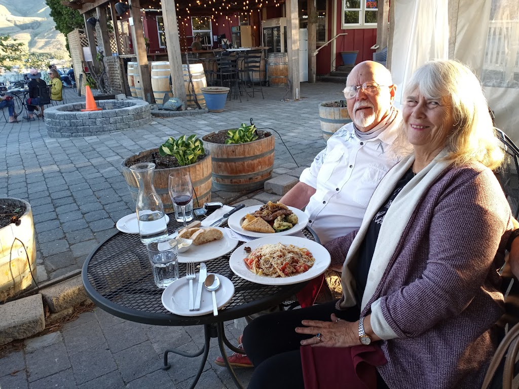 Vin Du Lac Winery | restaurant | 105 WA-150, Chelan, WA 98816, USA | 5096822882 OR +1 509-682-2882