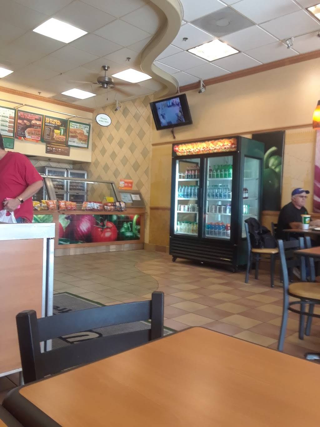 Subway | restaurant | 460 W Vandalia Ave, Porterville, CA 93257, USA | 5597838201 OR +1 559-783-8201