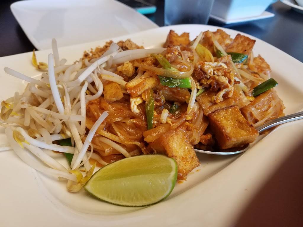 Eathai Bistro | restaurant | 6160 University Ave, San Diego, CA 92115, USA | 6195838888 OR +1 619-583-8888