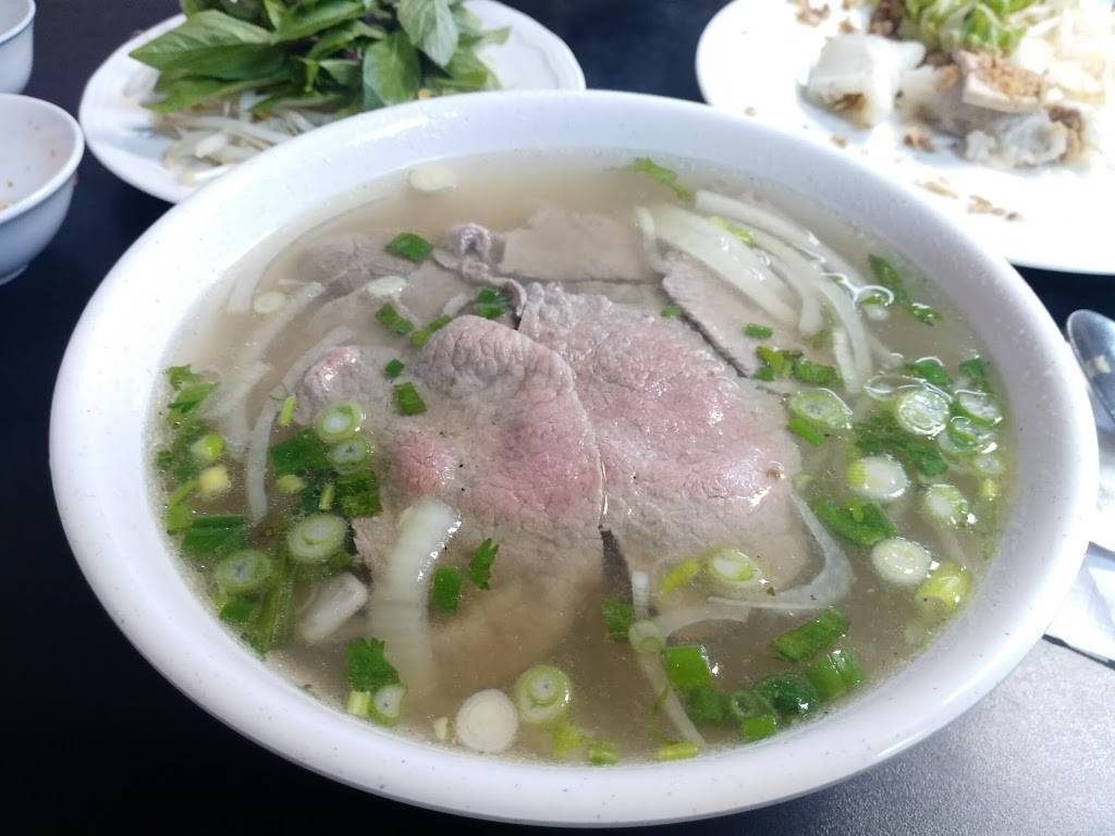 Pho Saigon | restaurant | 1275 Iranistan Ave, Bridgeport, CT 06605, USA | 2033348812 OR +1 203-334-8812