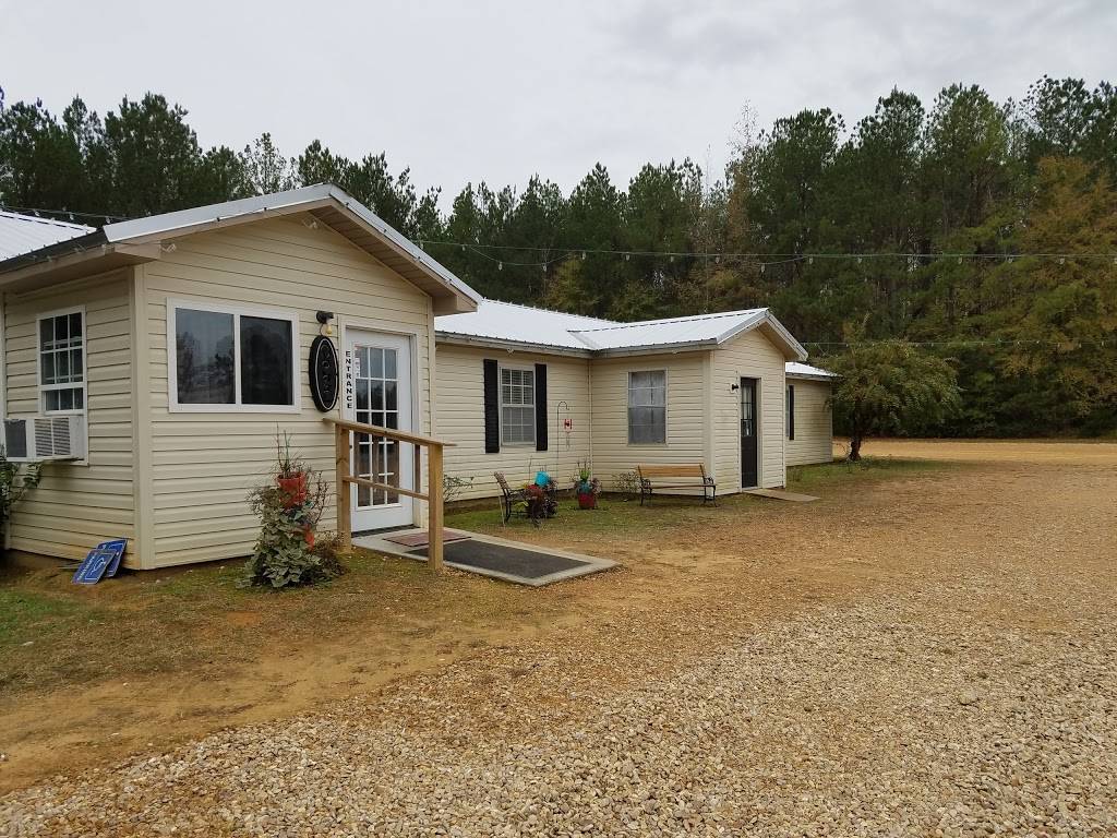 ADAMS FAMILY RESTAURANT | restaurant | 60092 Pecan Rd, Smithville, MS 38870, USA | 6626514477 OR +1 662-651-4477