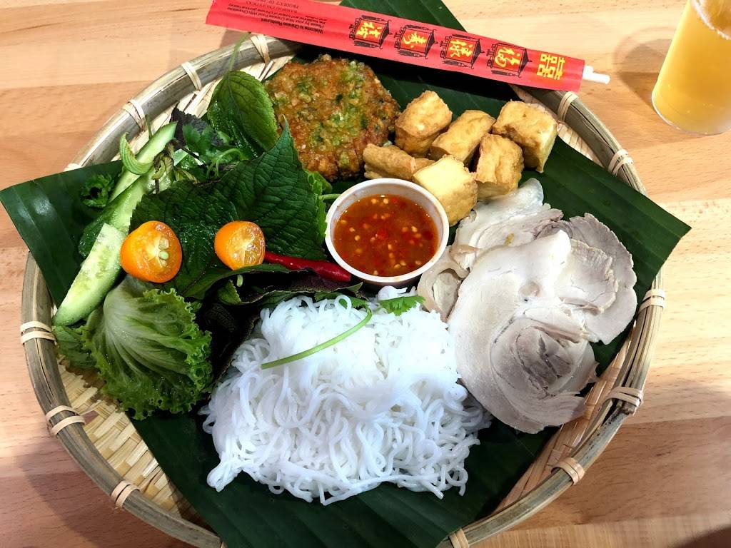 Viet Quan | restaurant | 2334 W Buckingham Rd, Garland, TX 75042, USA | 9722124081 OR +1 972-212-4081