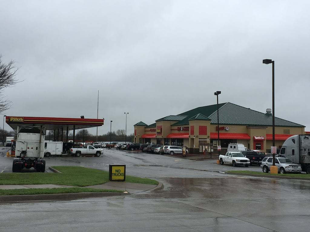 Wendys | restaurant | 8787 S Lancaster Rd, Dallas, TX 75241, USA | 9722280751 OR +1 972-228-0751