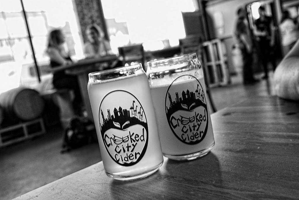 Crooked City Cider Tap House | restaurant | 206 Broadway, Oakland, CA 94607, USA | 5109923656 OR +1 510-992-3656