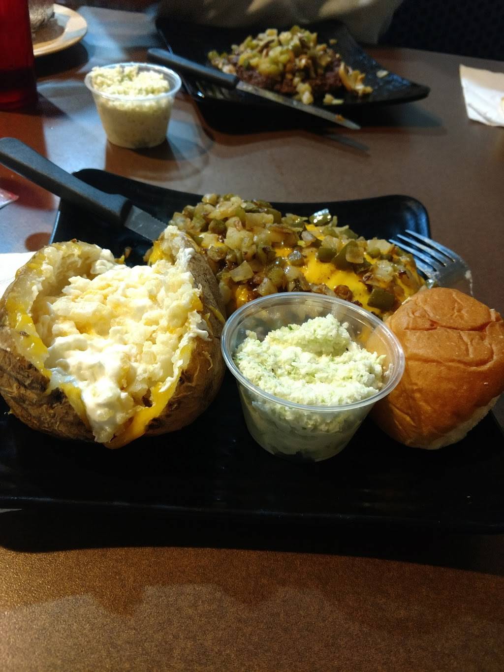 521 Filling Station | restaurant | 512 Hampton St, Kershaw, SC 29067, USA | 8034755211 OR +1 803-475-5211