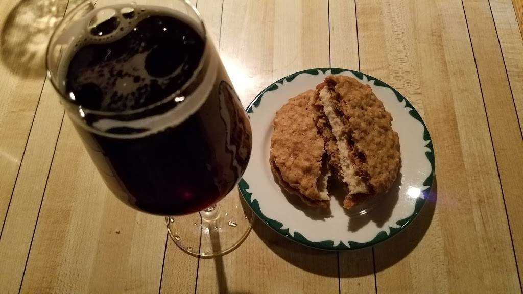 Right Bauer Brewing | restaurant | 239 E Main St, Sun Prairie, WI 53590, USA | 6083185002 OR +1 608-318-5002