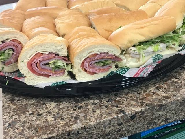 Jon Smith Subs | meal takeaway | 1371 N Military Trl, West Palm Beach, FL 33409, USA | 5616977788 OR +1 561-697-7788
