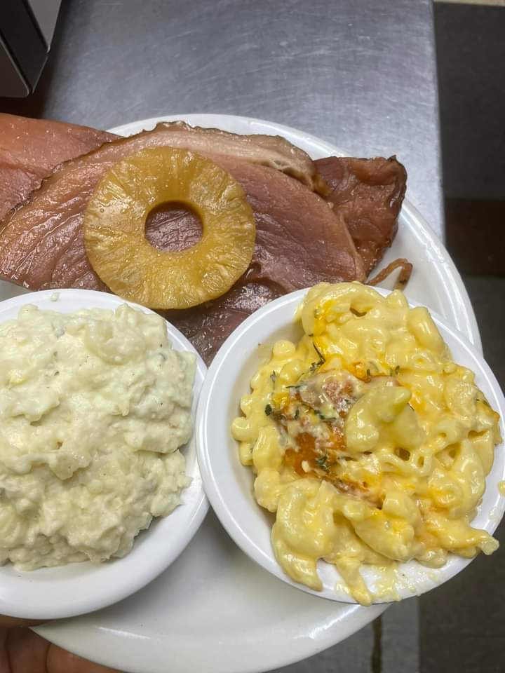 Gunters Family Kitchen & Catering | restaurant | 1499 W Memorial Hwy, Harmony, NC 28634, USA | 7045394549 OR +1 704-539-4549