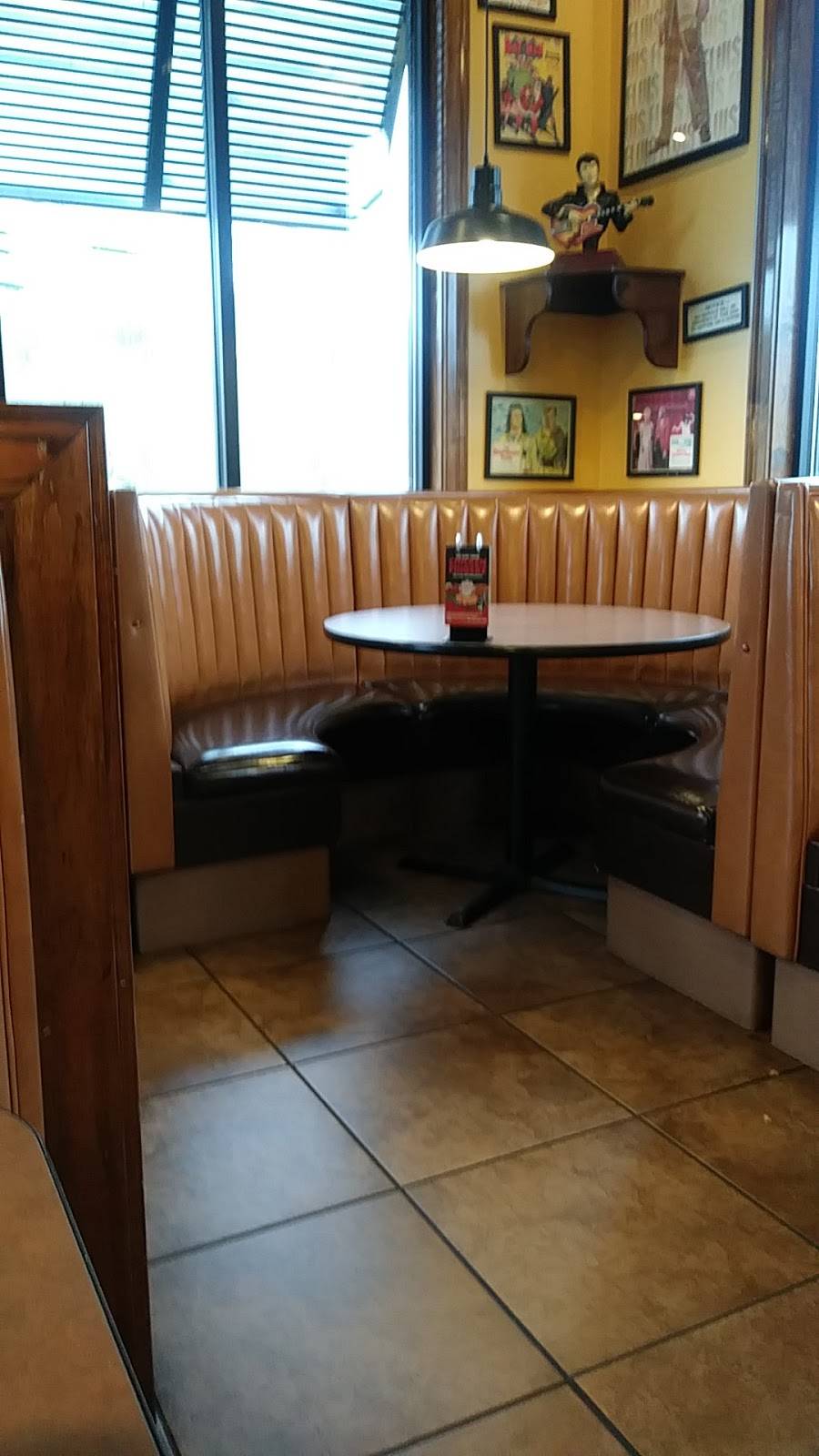 Zaxbys Chicken Fingers & Buffalo Wings | restaurant | 2616 E Stone Dr, Kingsport, TN 37660, USA | 4232474928 OR +1 423-247-4928