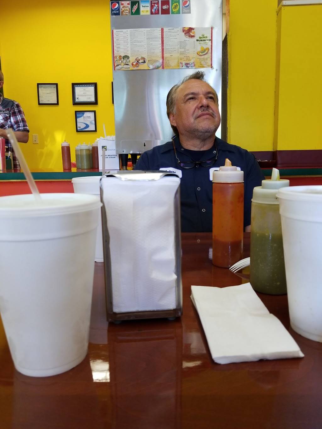 El Grande Burrito | restaurant | 1282 W Spring St, South Elgin, IL 60177, USA | 8477173359 OR +1 847-717-3359