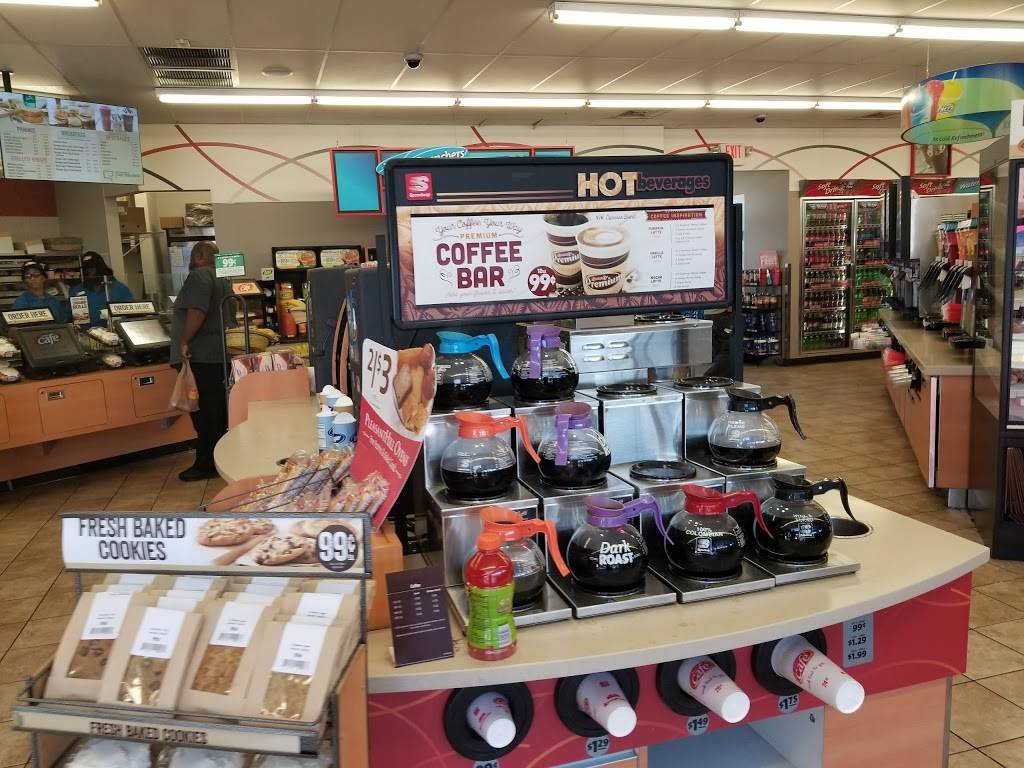 Speedy Café | restaurant | 710 Murfreesboro Pike, Nashville, TN 37210, USA | 6157426404 OR +1 615-742-6404