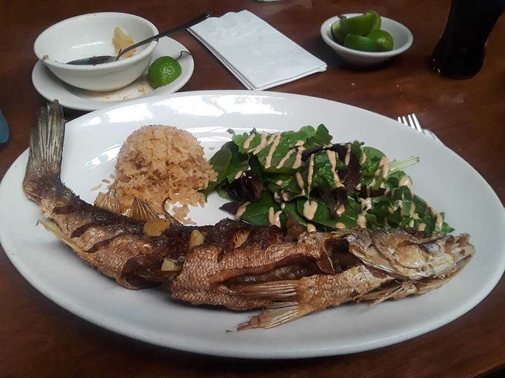 Restaurante Faro | restaurant | Benito Juárez, Encanto Sur, 21440 Tecate, B.C., Mexico | 016655212225 OR +52 665 521 2225