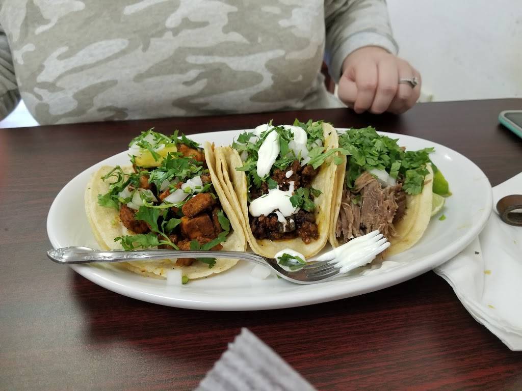 El Toluco Taqueria & Grocery | restaurant | 14234 Manchester Rd, Ballwin, MO 63011, USA | 6366865444 OR +1 636-686-5444