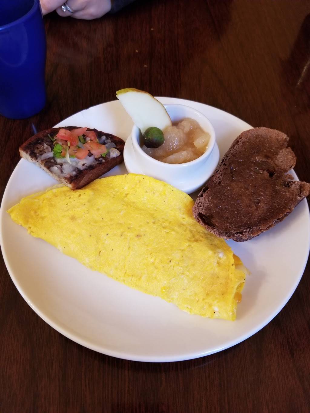 La Maison Blanche Bakery Cafe | cafe | 5420 NY-12, Norwich, NY 13815, USA | 6073369666 OR +1 607-336-9666