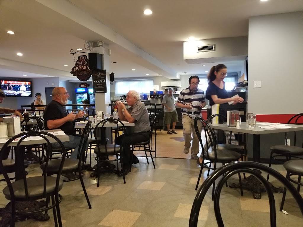 Restaurant Momesso | restaurant | 5562 Chemin Upper Lachine, Montréal, QC H4A 2A7, Canada | 5144840005 OR +1 514-484-0005