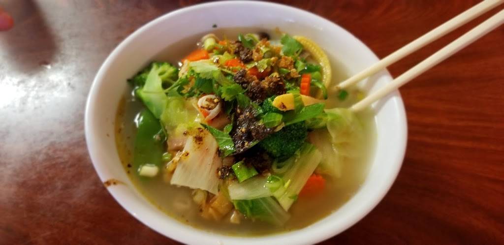 Thai Noodle King by Koze | restaurant | 9887 Alondra Blvd, Bellflower, CA 90706, USA | 5629253399 OR +1 562-925-3399