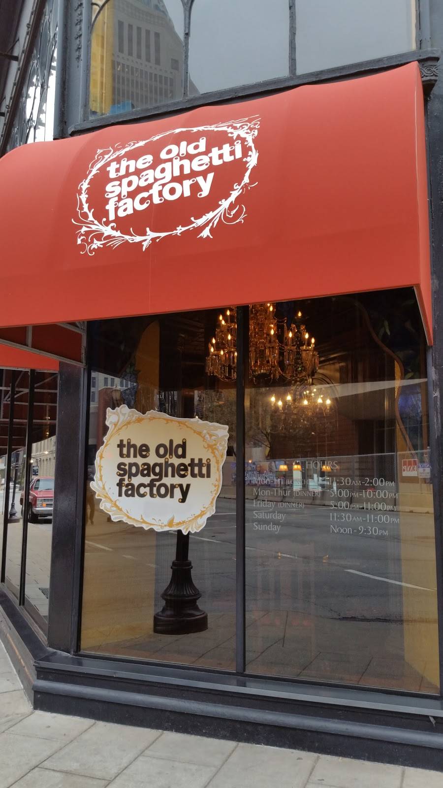 The Old Spaghetti Factory | meal takeaway | 235 W Market St, Louisville, KY 40202, USA | 5025811070 OR +1 502-581-1070