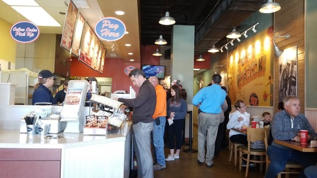 Jersey Mikes Subs | meal takeaway | 17273 Chesterfield Airport Rd, Chesterfield, MO 63005, USA | 6365363064 OR +1 636-536-3064