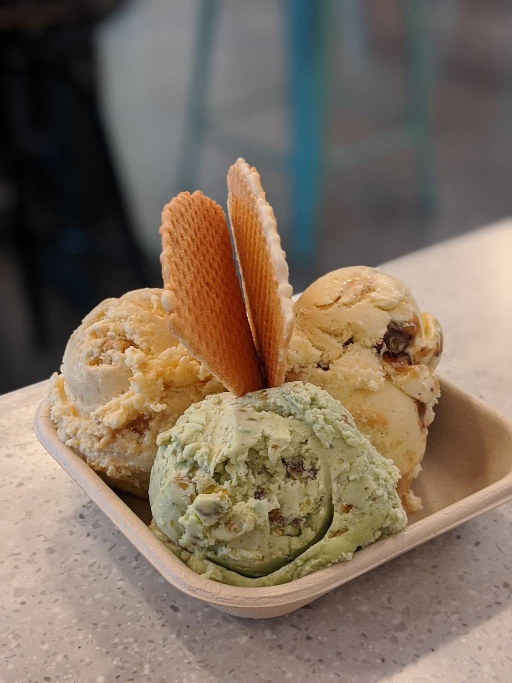 Cream & Sugar Ice Cream Company | restaurant | 160 Uptown Dr, Bay City, MI 48708, USA | 9893221000 OR +1 989-322-1000