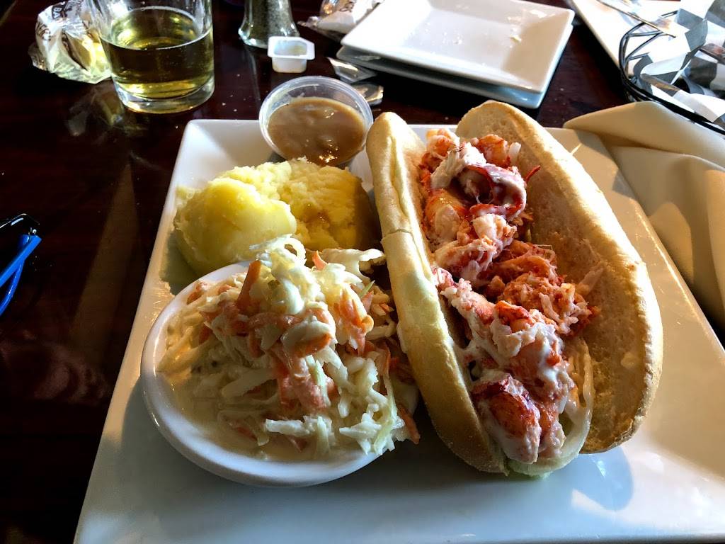 Draught House Bar & Grill | restaurant | 42 W Boylston St, West Boylston, MA 01583, USA | 5088354722 OR +1 508-835-4722