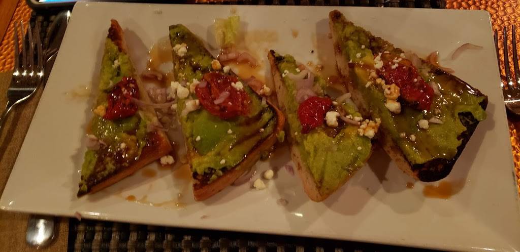 Flanagans Pub | restaurant | 451 Hawkins Ave, Lake Ronkonkoma, NY 11779, USA | 6315889843 OR +1 631-588-9843