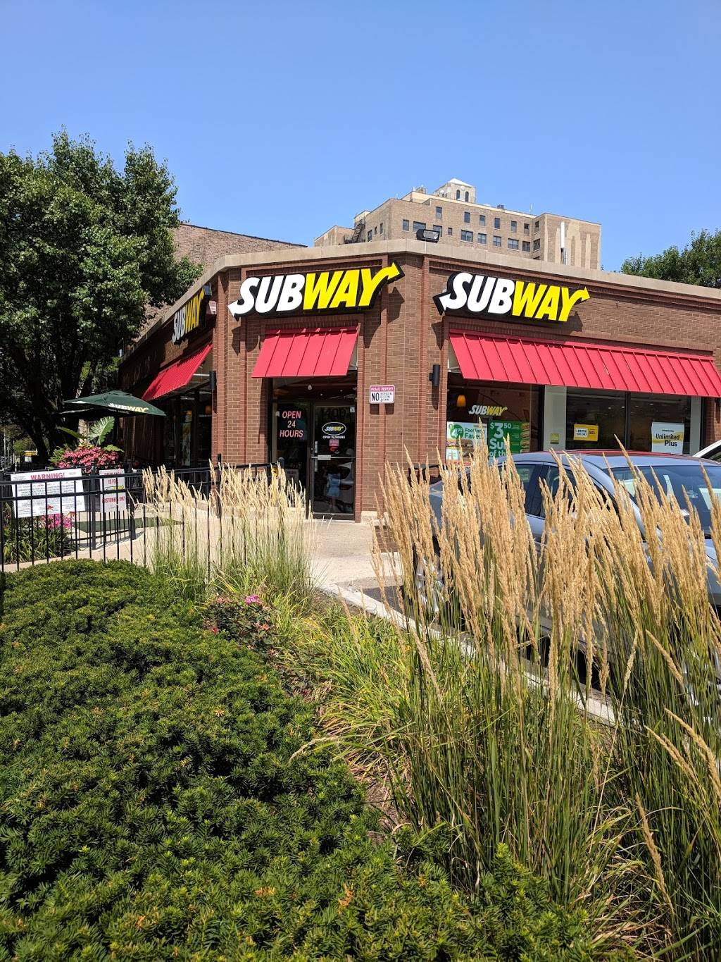 Subway Restaurants | restaurant | 1400 E 53rd St A, Chicago, IL 60615, USA | 7732888400 OR +1 773-288-8400
