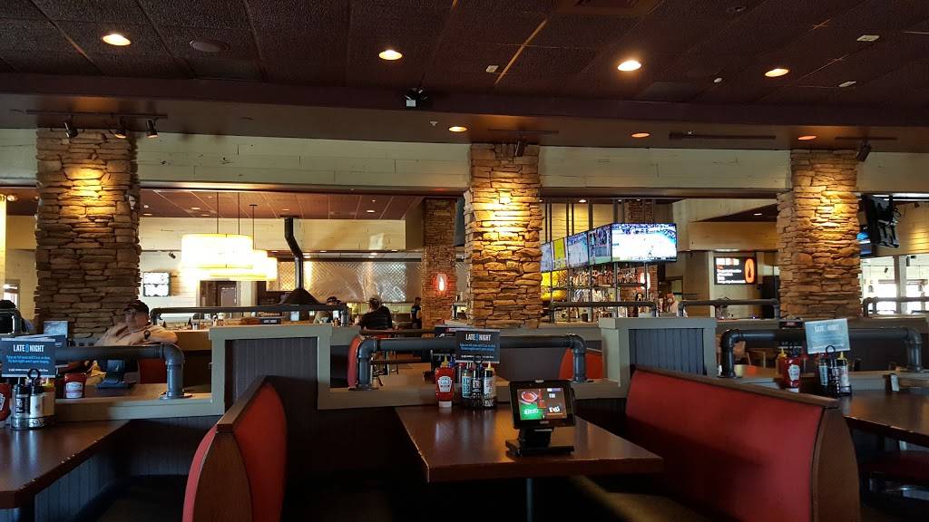 Smokey Bones Bar & Fire Grill | meal takeaway | 1510 W New Haven Ave, Melbourne, FL 32904, USA | 3219519777 OR +1 321-951-9777