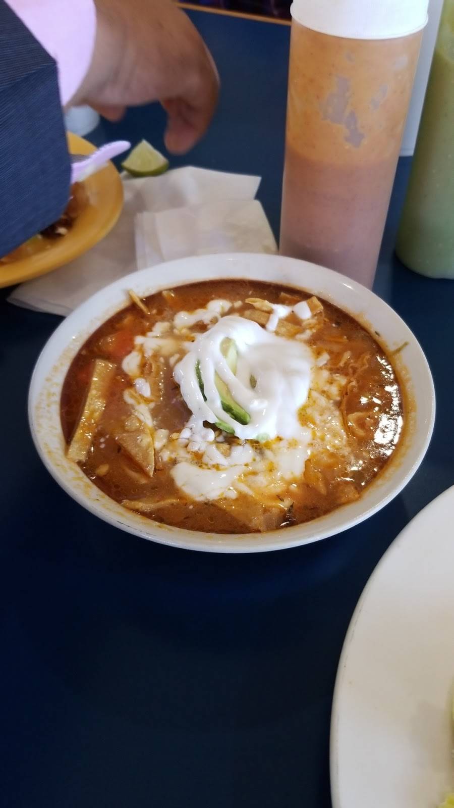 Machete Azteca | restaurant | 6709 W Indian School Rd, Phoenix, AZ 85033, USA | 6236969291 OR +1 623-696-9291