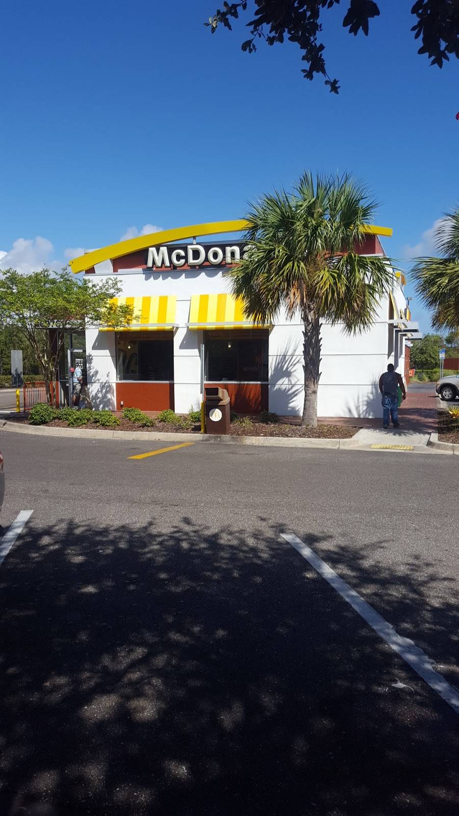 McDonalds | cafe | 463761 FL-200, Yulee, FL 32097, USA | 9042259921 OR +1 904-225-9921
