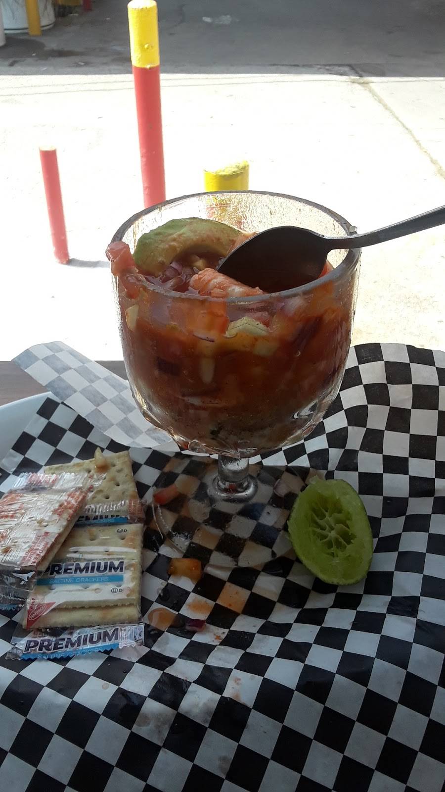 Mariscos El Chuy | restaurant | 9757 A Webb Chapel Rd suite a, Dallas, TX 75220, USA | 9729402981 OR +1 972-940-2981