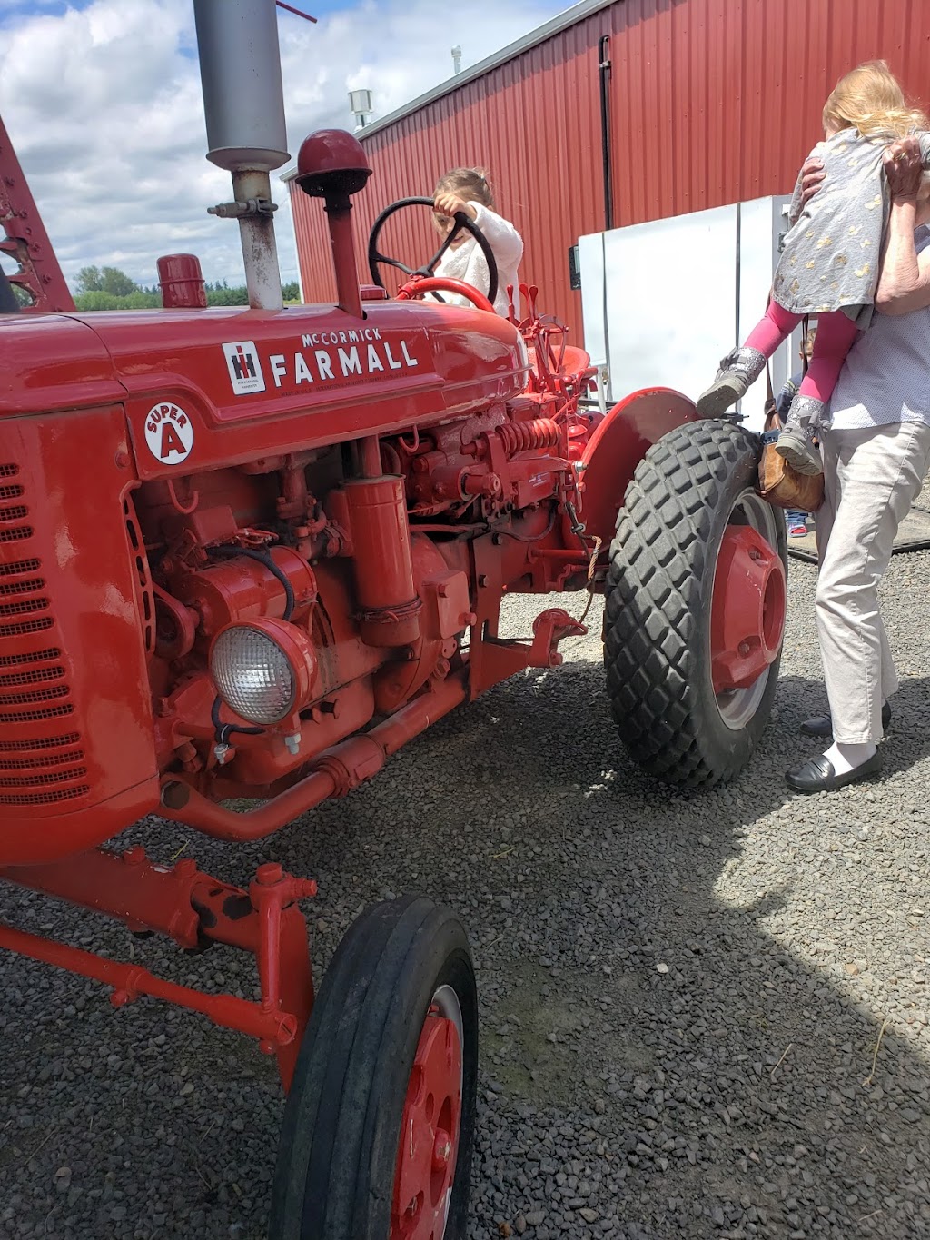 TMK Creamery | restaurant | 27221 S Dryland Rd, Canby, OR 97013, USA | 5036833397 OR +1 503-683-3397