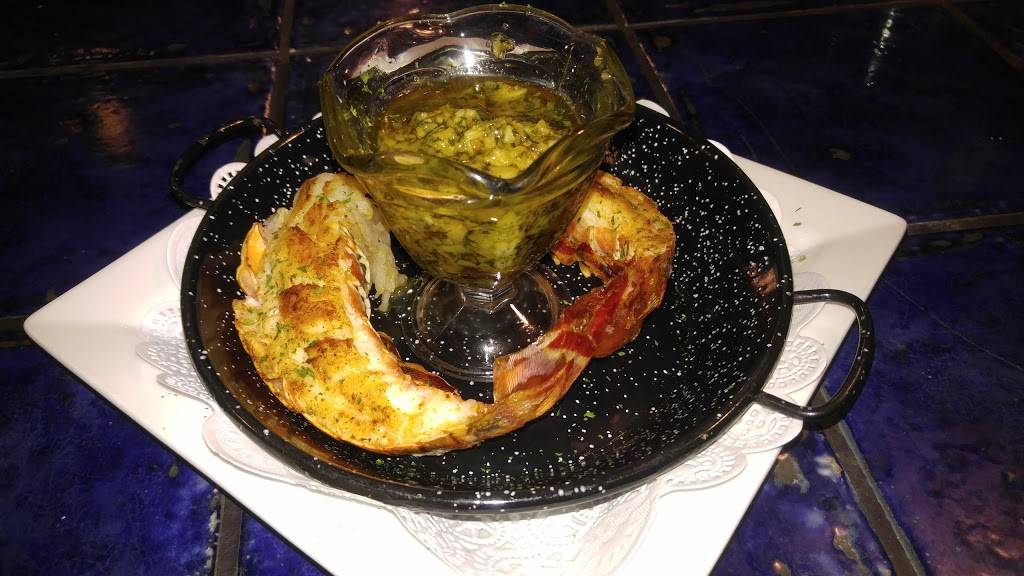 El Pimiento Restaurant | restaurant | 16403 NW 67th Ave, Miami Lakes, FL 33014, USA | 3058268181 OR +1 305-826-8181