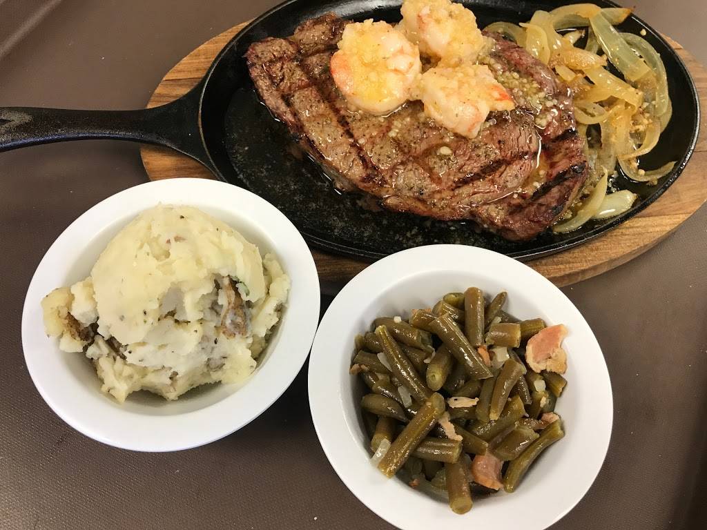 Backstreet Wine and Dine | restaurant | 310 E Back St, Hecker, IL 62248, USA | 6184301052 OR +1 618-430-1052