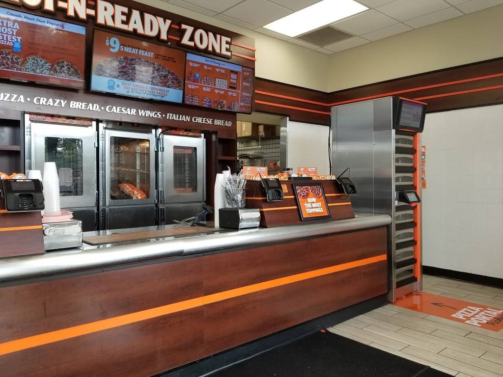 Little Caesars Pizza | meal takeaway | 8 W Madison St, Eau Claire, WI 54703, USA | 7158357772 OR +1 715-835-7772