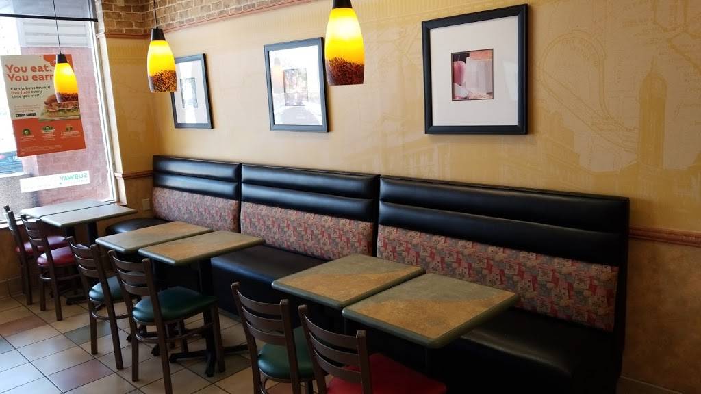 Subway | restaurant | 320 Suburban Dr, Newark, DE 19711, USA | 3025335301 OR +1 302-533-5301