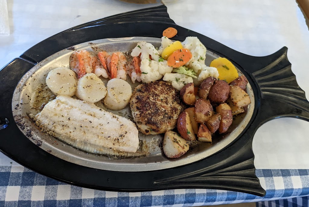 Dirty Dicks Crab House - Avon | restaurant | 41934 North Carolina Hwy 12, Avon, NC 27915, USA | 2529953425 OR +1 252-995-3425