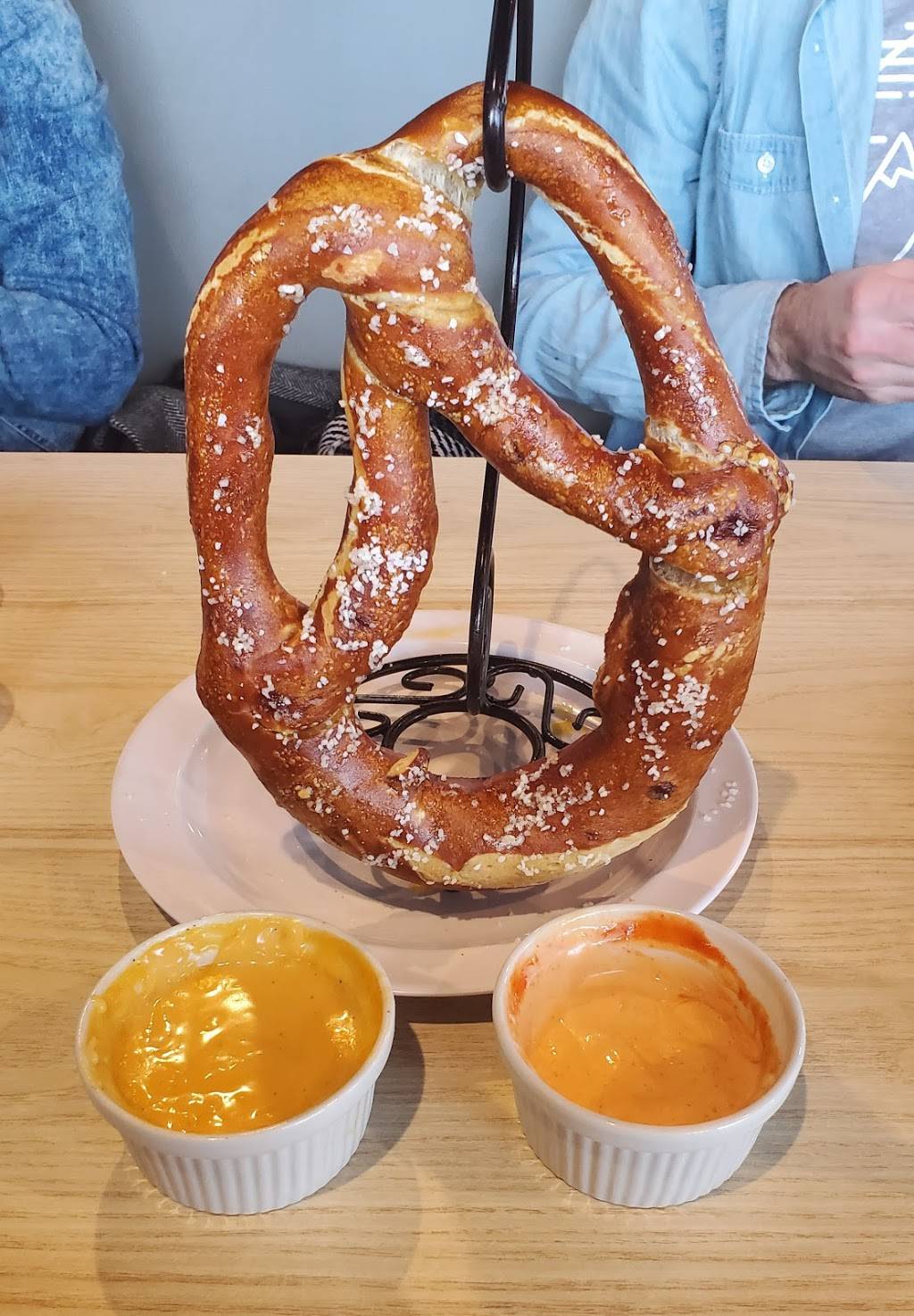 Marietta Burger Bar | restaurant | 1392 Roswell Rd, Marietta, GA 30062, USA | 6784038995 OR +1 678-403-8995