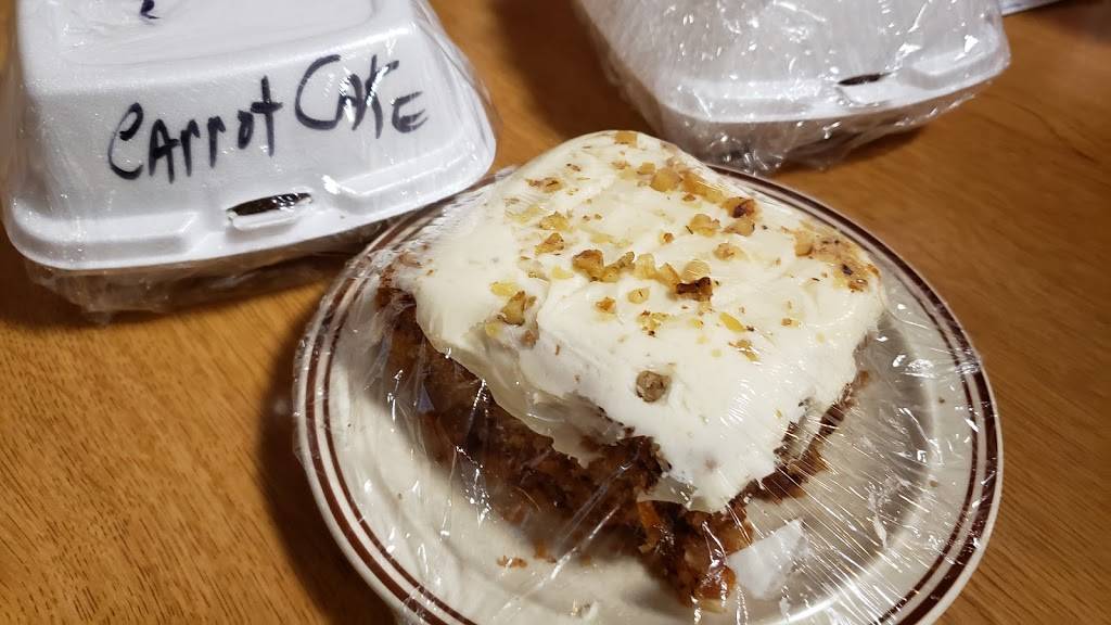 Chuckwagon | restaurant | 888 N Business Route 5, Camdenton, MO 65020, USA | 5733465050 OR +1 573-346-5050