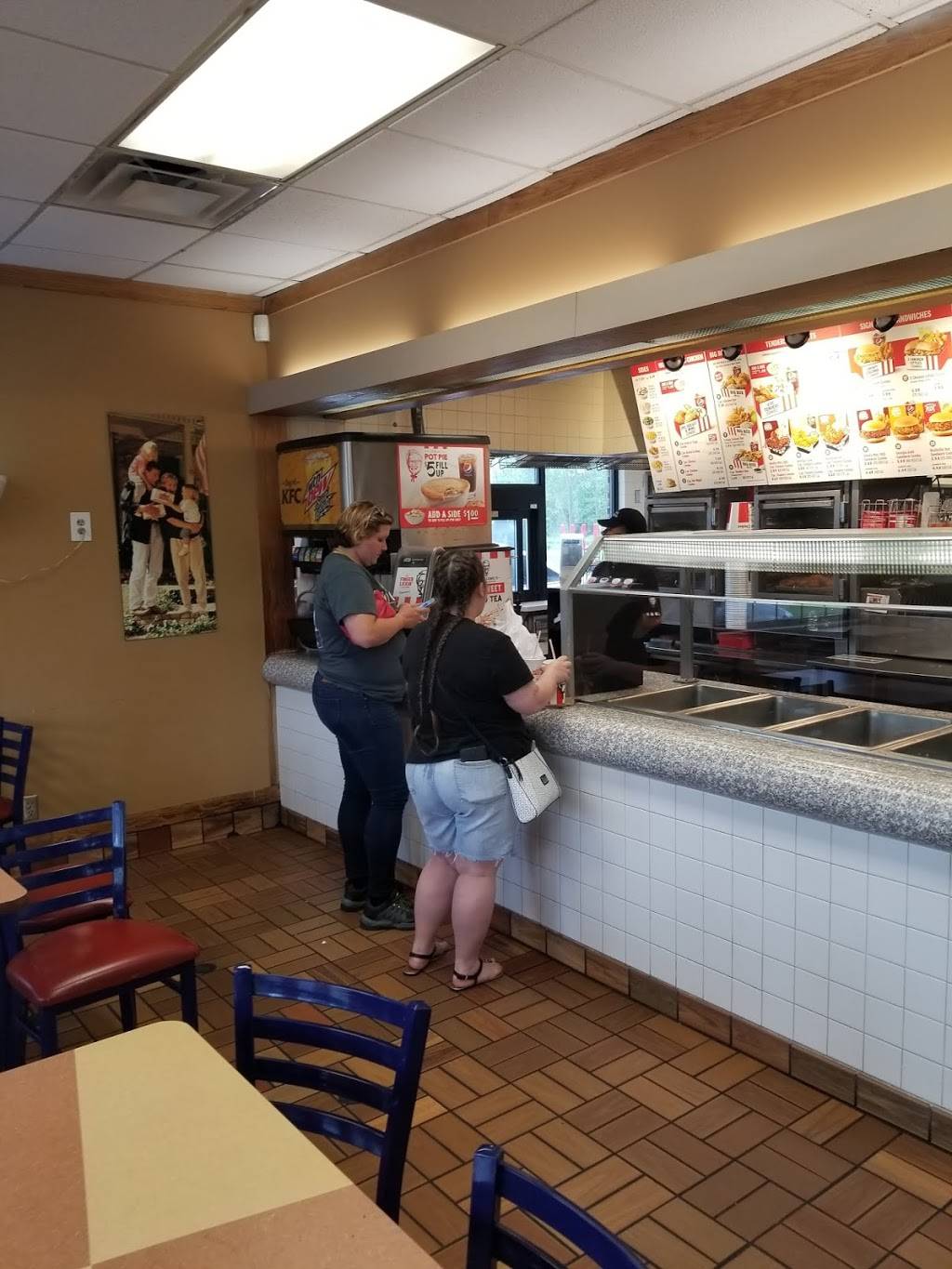 KFC | restaurant | 5462 New Cut Rd, Louisville, KY 40214, USA | 5023611671 OR +1 502-361-1671