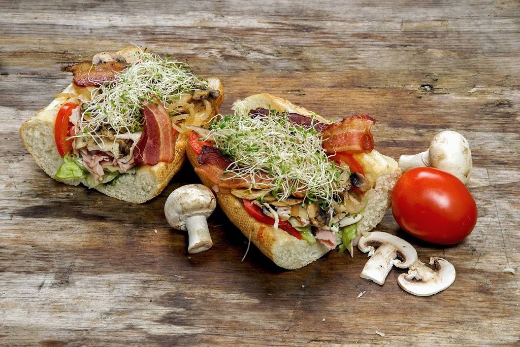 Mellow Mushroom | meal takeaway | 805 W King St, Boone, NC 28607, USA | 8288651515 OR +1 828-865-1515