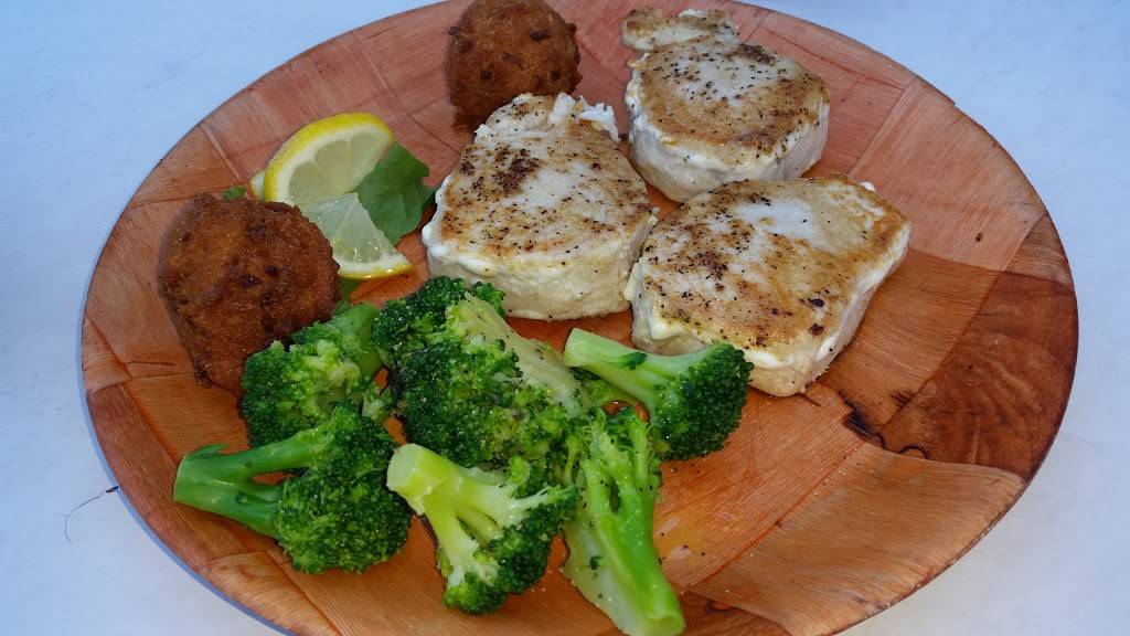 Old Florida Grill & Oyster House | restaurant | 5370 US-1, Cocoa, FL 32927, USA | 3217358979 OR +1 321-735-8979