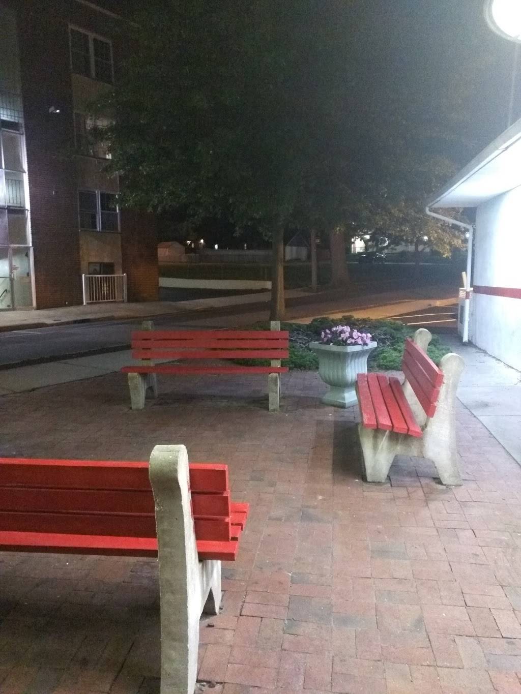 Ritas Italian Ice & Frozen Custard | restaurant | 220 N Providence Rd, Media, PA 19063, USA | 6105662283 OR +1 610-566-2283