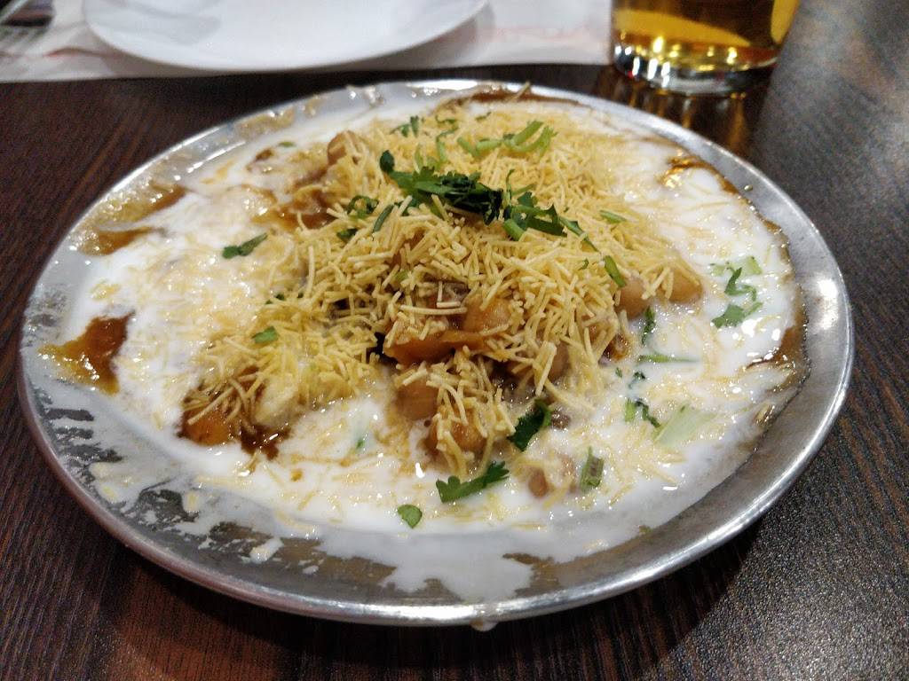 Bombay Choupati | restaurant | 5011 Boulevard des Sources, Pierrefonds, QC H8Y 3E3, Canada | 5144213130 OR +1 514-421-3130