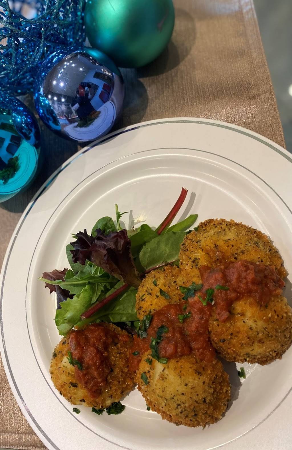 Heights at Home - An Italian Kitchen | restaurant | 2811 Eastman St, Houston, TX 77009, USA | 7138022860 OR +1 713-802-2860