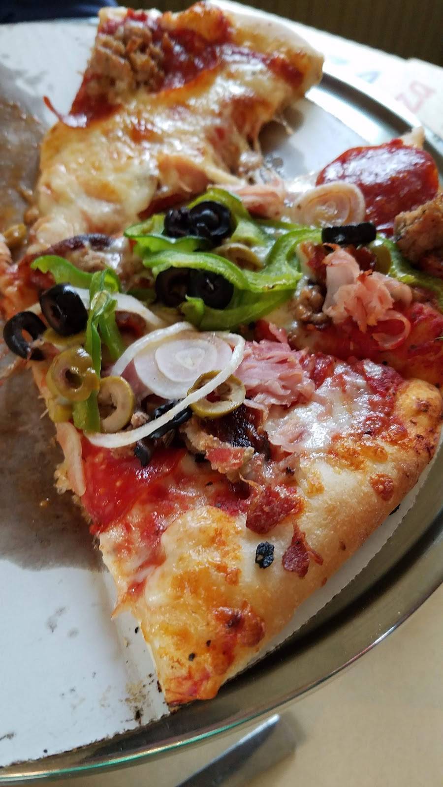 Hart Pizza | restaurant | 105 E Main St, Hart, MI 49420, USA | 2318734434 OR +1 231-873-4434