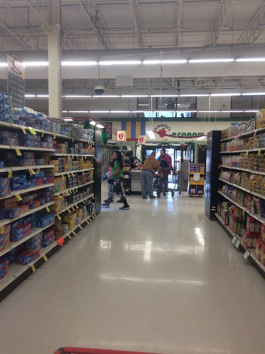 Schmitzs Economart | restaurant | 700 S River St, Spooner, WI 54801, USA | 7156352836 OR +1 715-635-2836