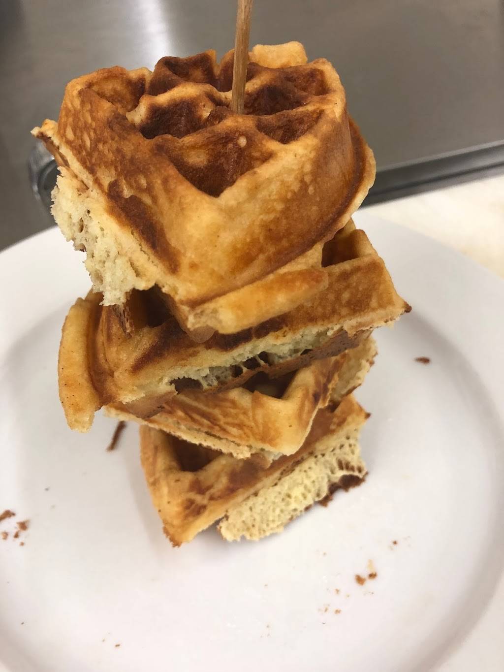 Fig & Waffle Cafe Bistro | restaurant | 735 Copeland St, Pittsburgh, PA 15232, USA | 4123279533 OR +1 412-327-9533